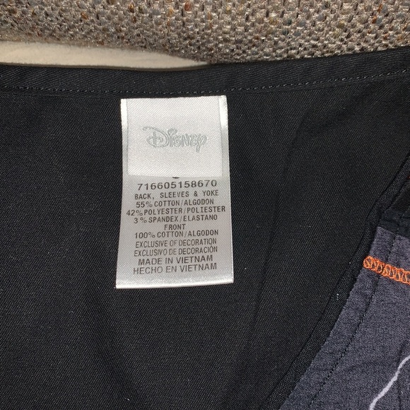 Gently Loved Disney Scrub Top Mickey Halloween Theme - Picture 3 of 7